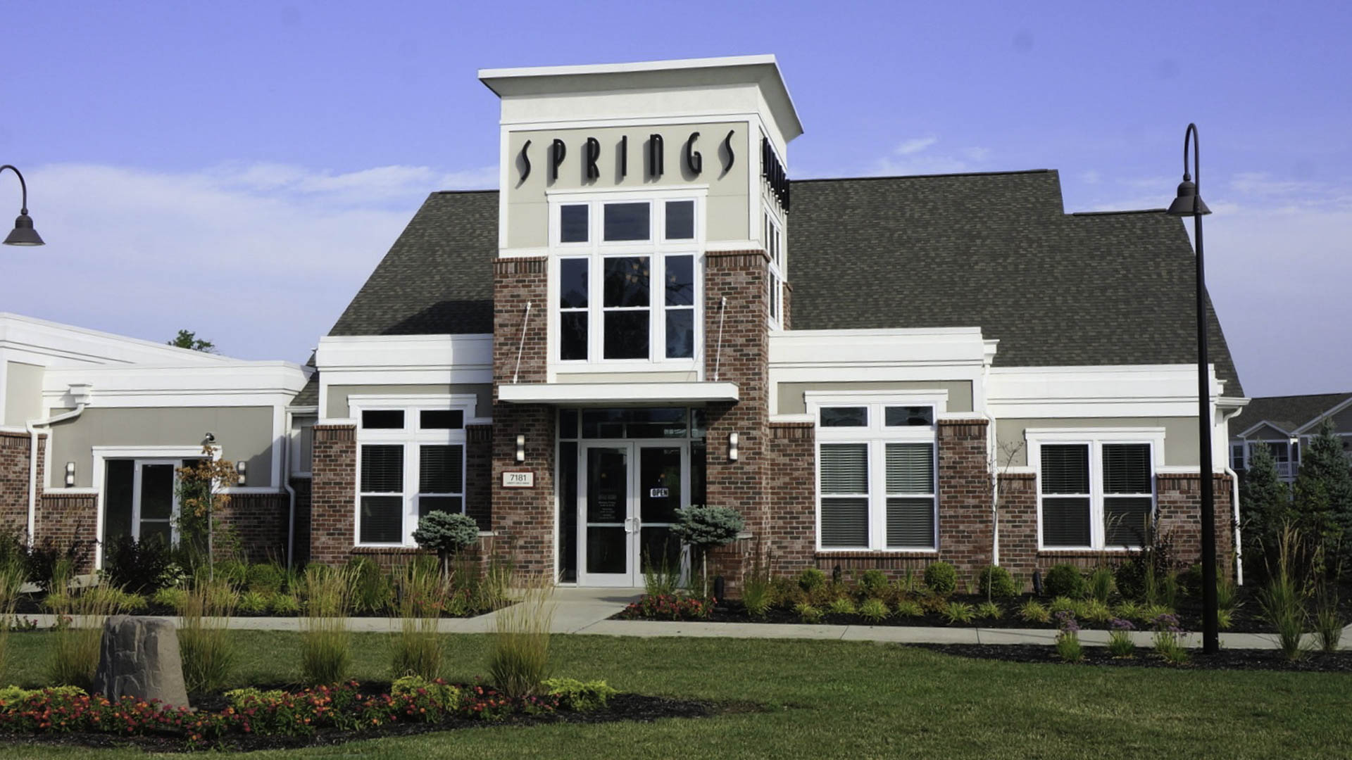 Photos of Springs at Liberty Township Apartments